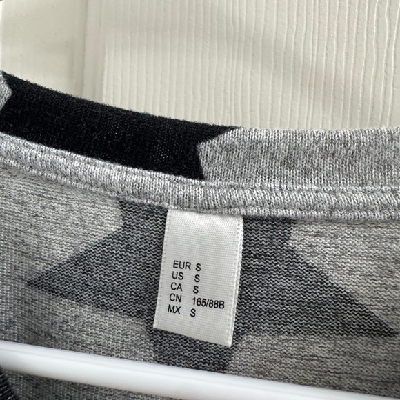 Women’s Allover Star Print Sweatshirt and Sweatpant set  Pajamas Gray and Black - Picture 7 of 10